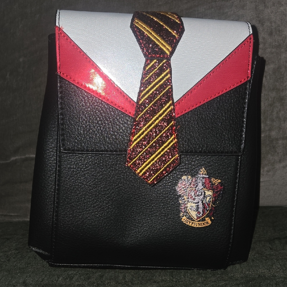 Danielle Nicole Black and Red Hogwarts Kids Bag